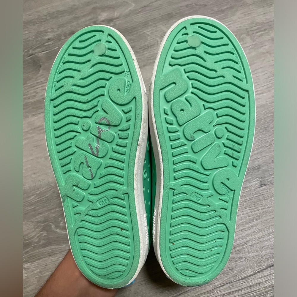 Native Shoes - Picture 5 of 5